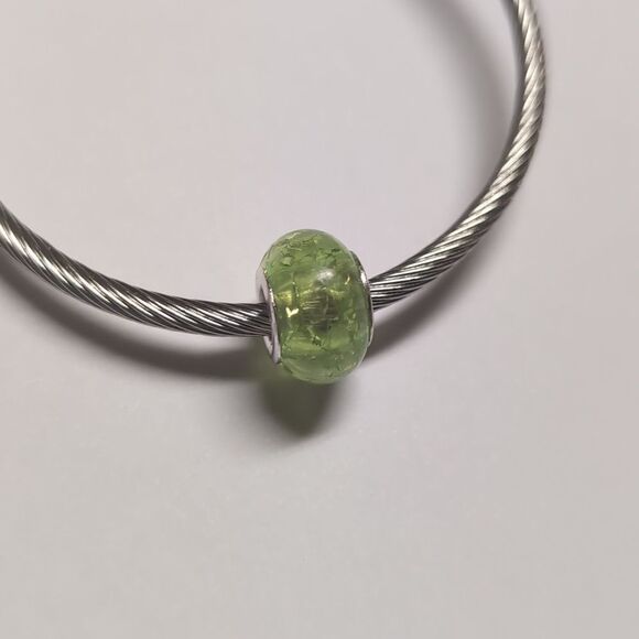 Green "Crushed Glass" Charm for Pandora Style Bracelet - Picture 2 of 4